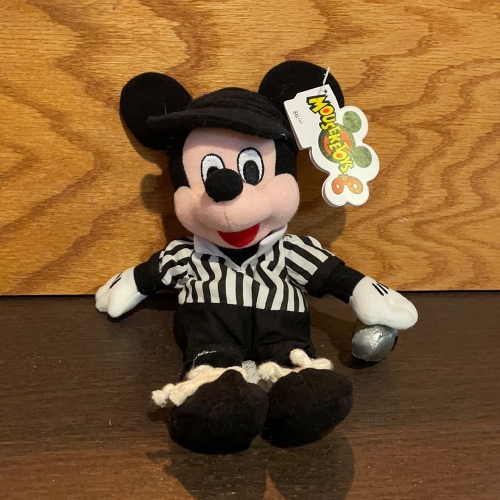 Original Disney NWT Referee Mickey beanie plush